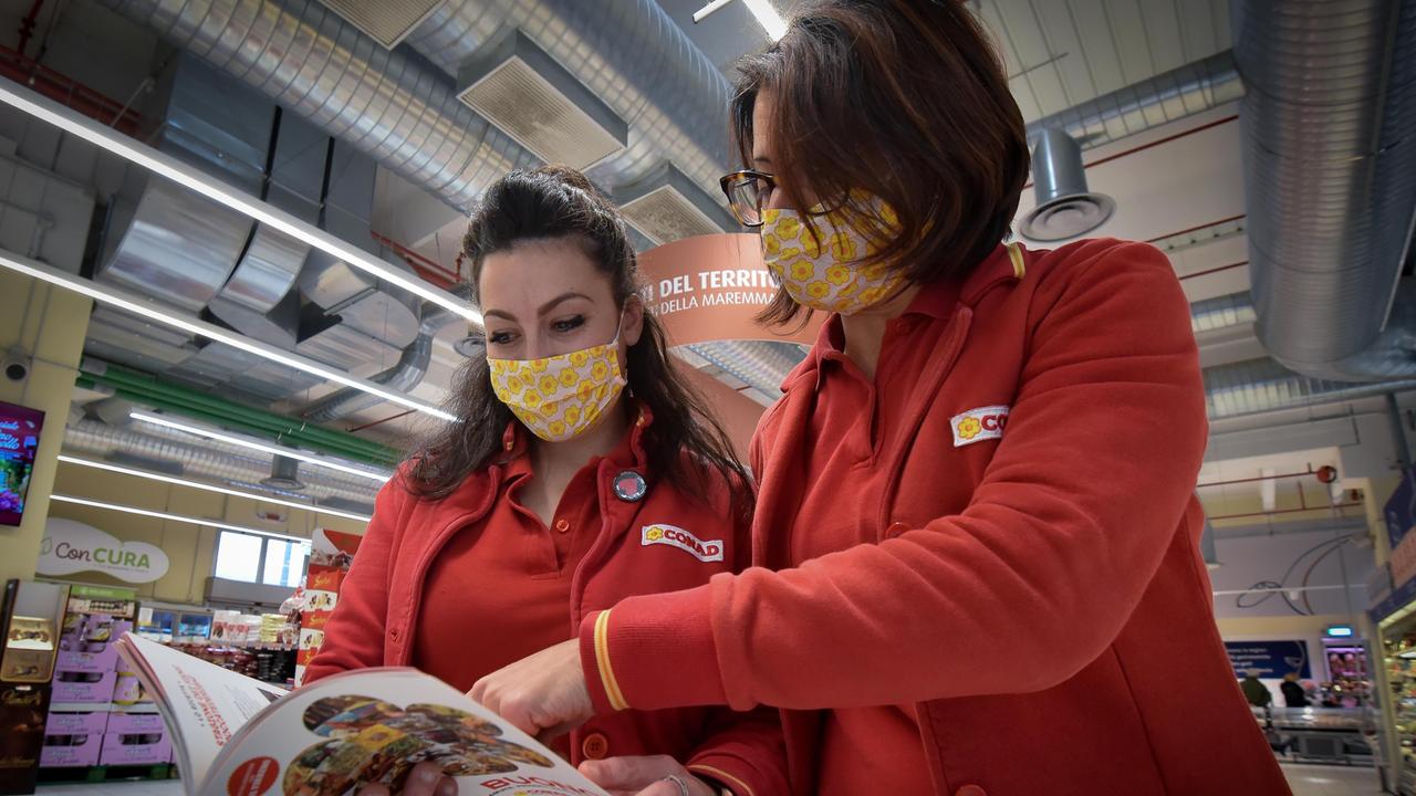 È in regalo Il Buono, 32 ricette per divertirsi ai fornelli anche nelle festività