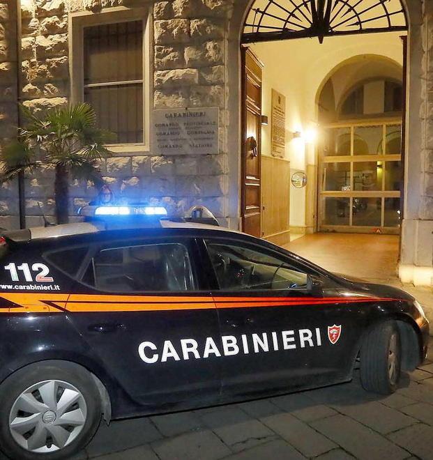 Armi e droga nella casa di un muratore 