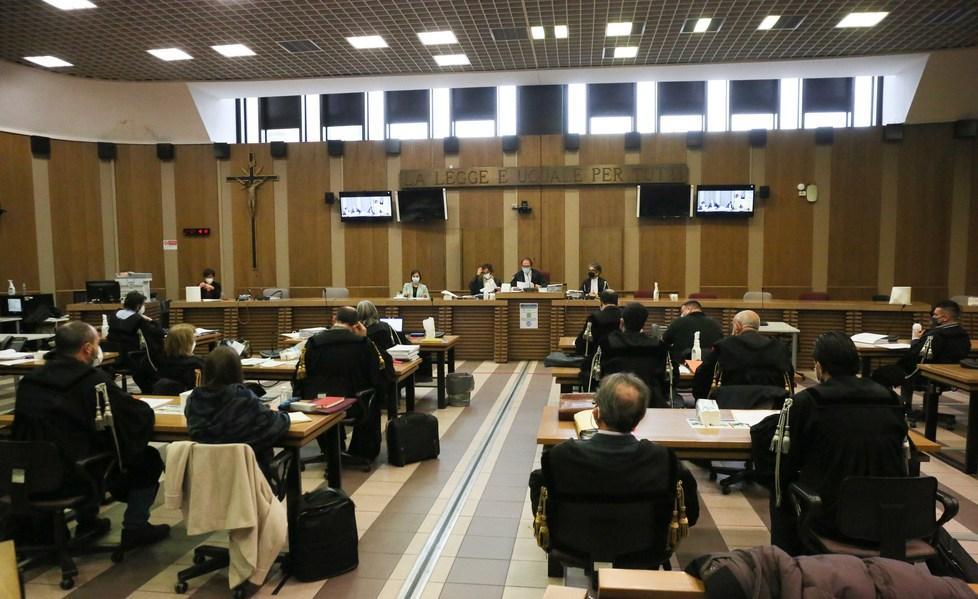 Grimilde, il coraggio di un muratore «Mi hanno sfruttato, ora voglio i danni» 