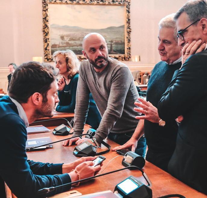 Il fronte del centrosinistra «Applaudiamo la svolta, ora il cambio al più presto»