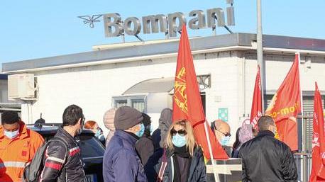 Scontro alla Bompani di Ostellato, la Fiom proclama lo sciopero a oltranza