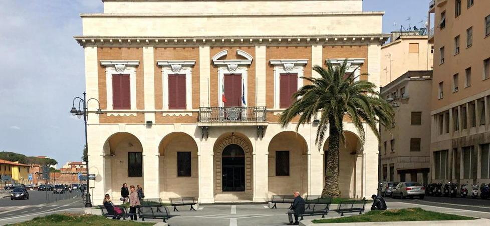 Dipendente pubblico indagato per truffa: «È cieco assoluto, ma va al lavoro in bicicletta» 