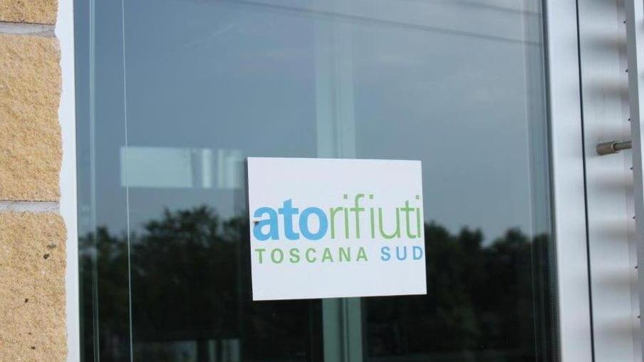 Rifiuti, rincari in vista: Sei fa ricorso contro l’Ato