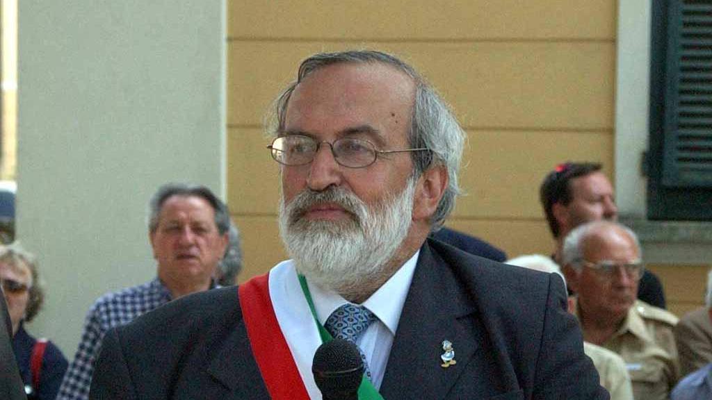 Nel Duomo di Pontremoli l’ultimo saluto all’ex ministro e sindaco Enrico Ferri