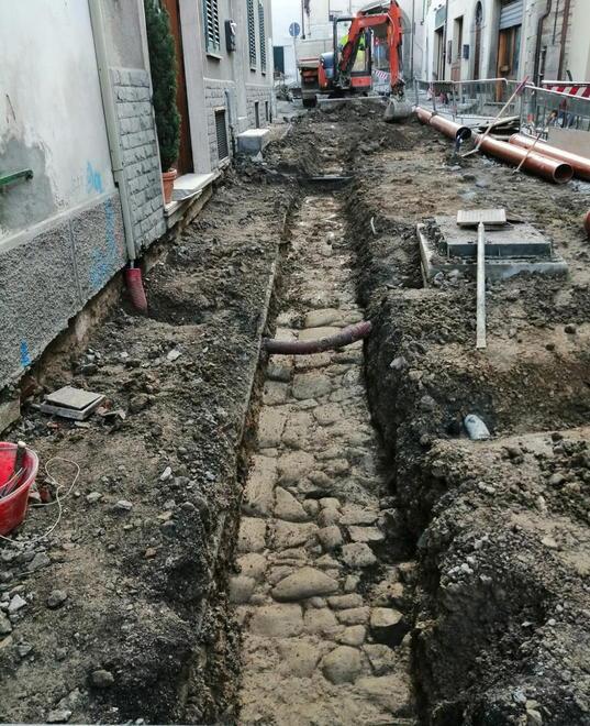 San Marcello, dagli scavi spunta la strada costruita da Leonardo Ximenes nel '700