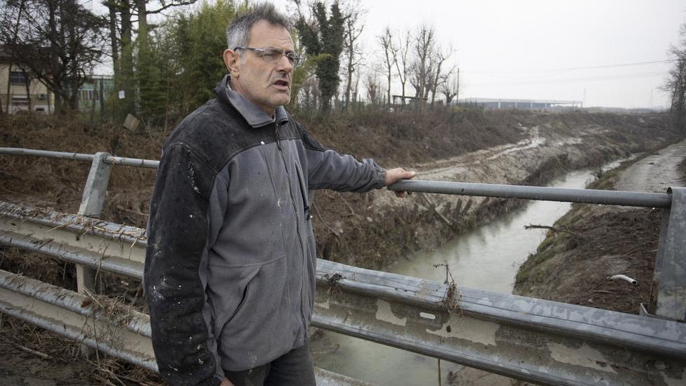 Modena, fango e rabbia: la Fossalta due settimane dopo