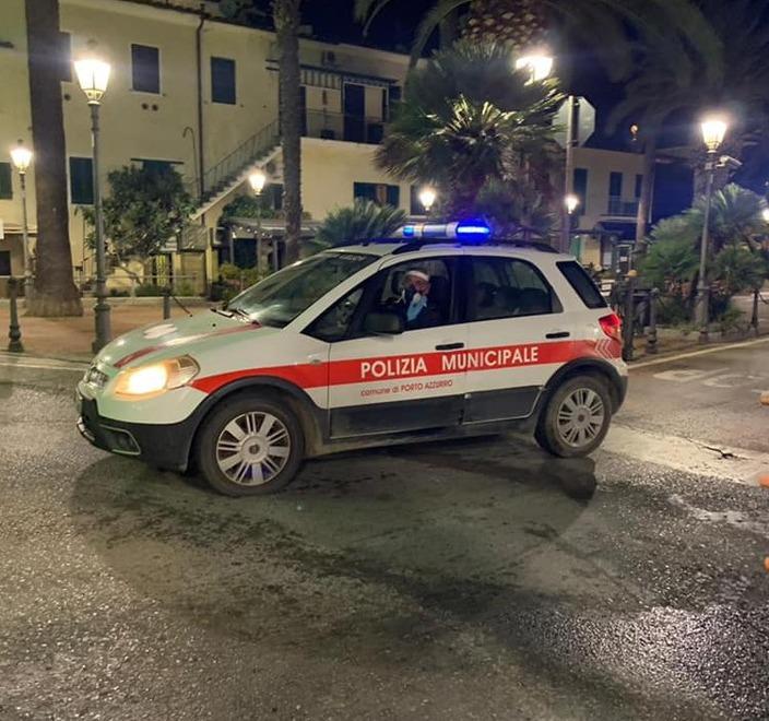 I sindaci valutano una stretta contro gli assembramenti 