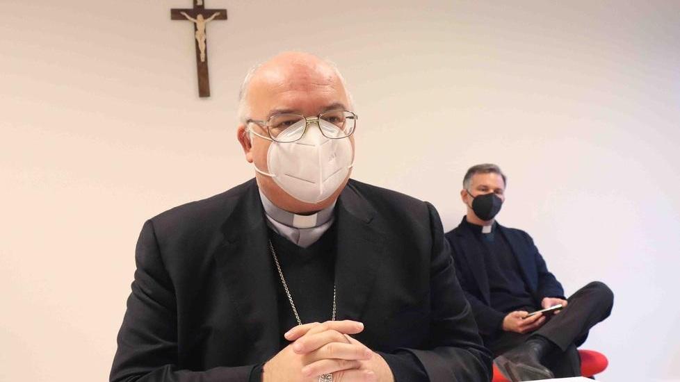 «Natale di speranza in tempo di pandemia» Il vescovo Perego: vicinanza a chi soffre