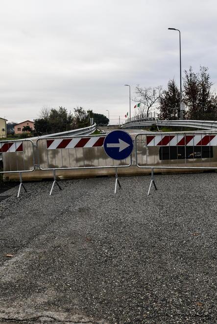 A11, funziona la “deviazione” per Chiesina. Ma i lavori ad Altopascio non sono finiti 