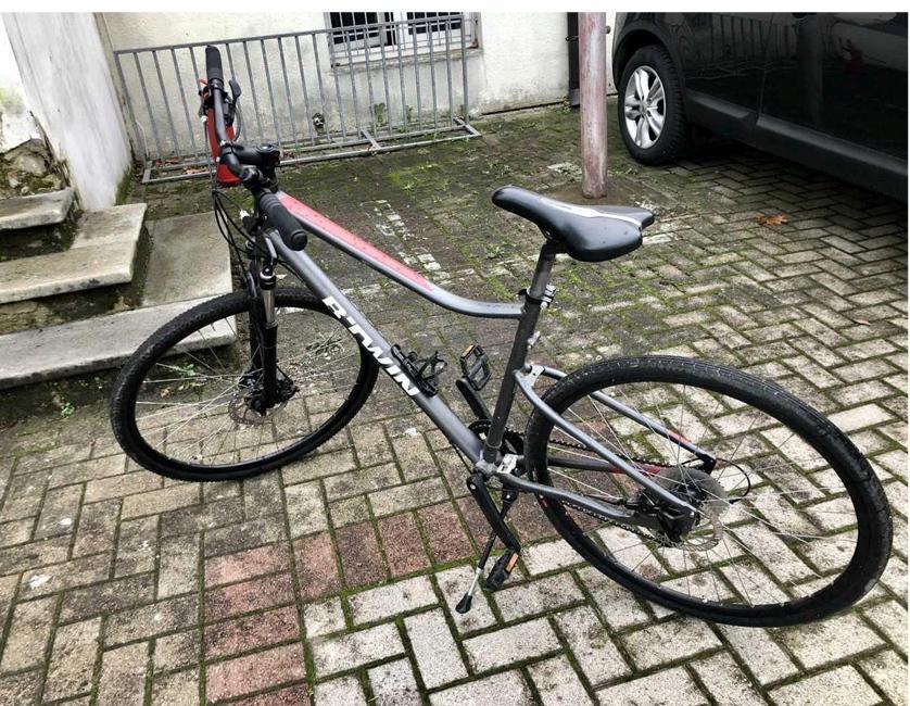 Reggio Emilia, rubano una bici per rivenderla online: denunciati due minorenni 