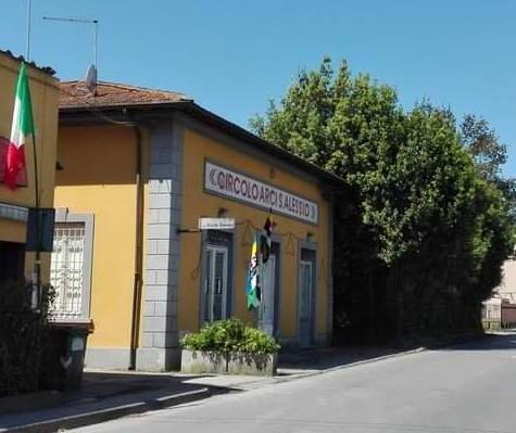 La beffa dei circoli, chiusi anche in zona gialla: «Per noi solo asporto e non ci conviene» 