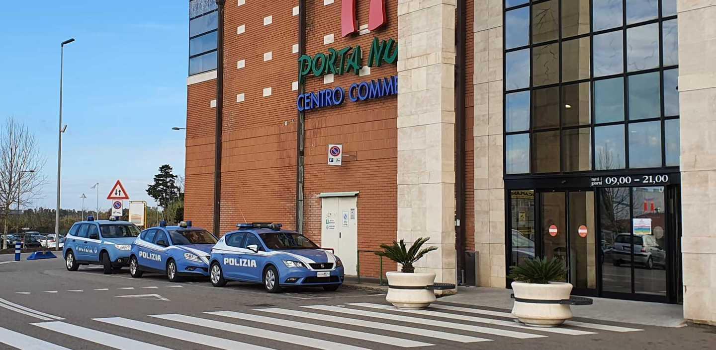 Apre il bar e arriva la Polizia Per il titolare multa e chiusura