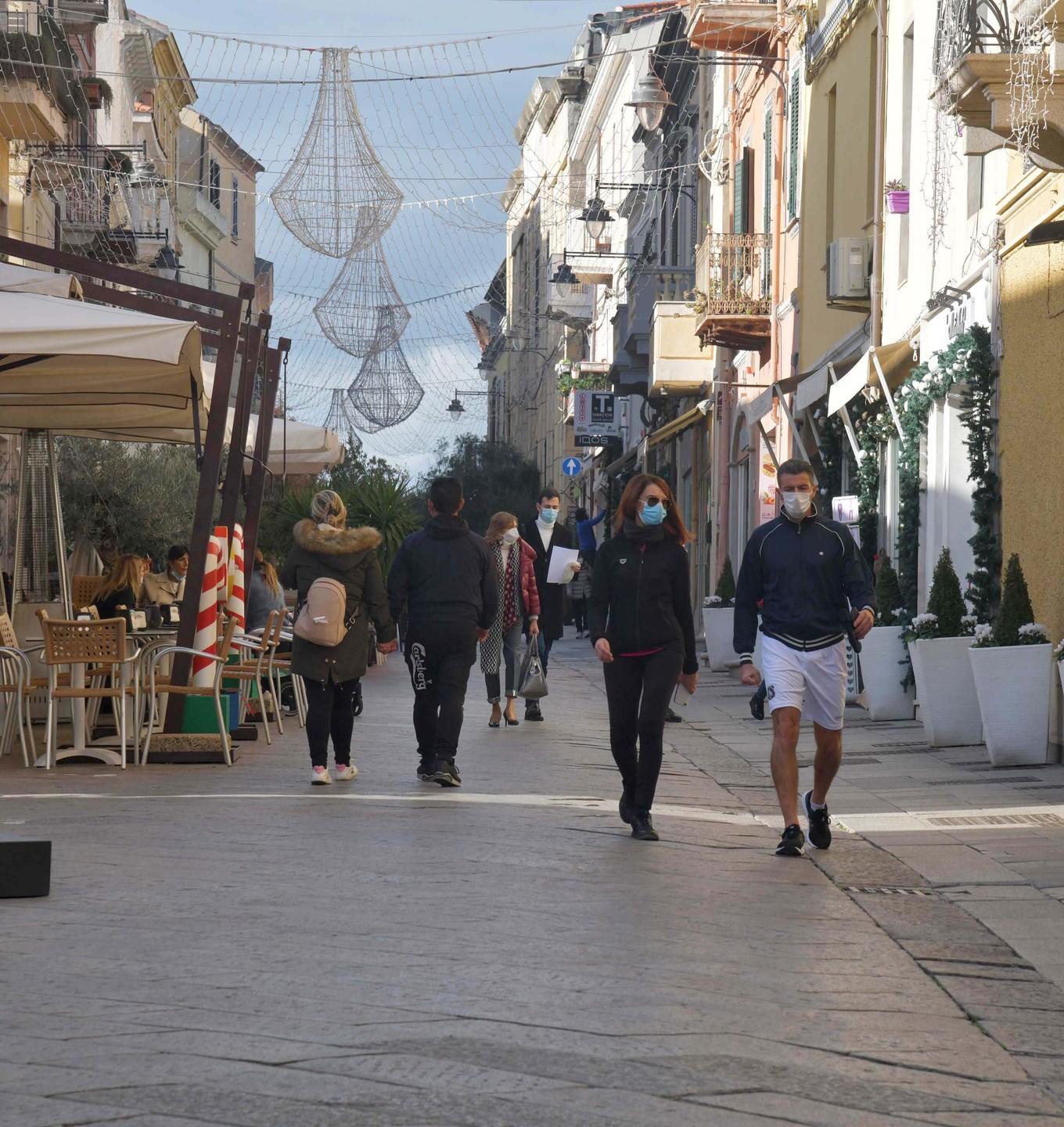 Parcheggi gratis al centro storico per favorire lo shopping fino al 23 