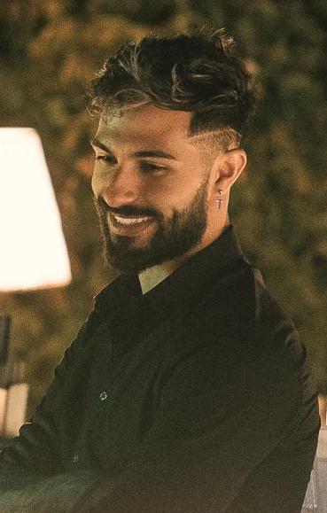 L’uomo che “customizza” le scarpe 
