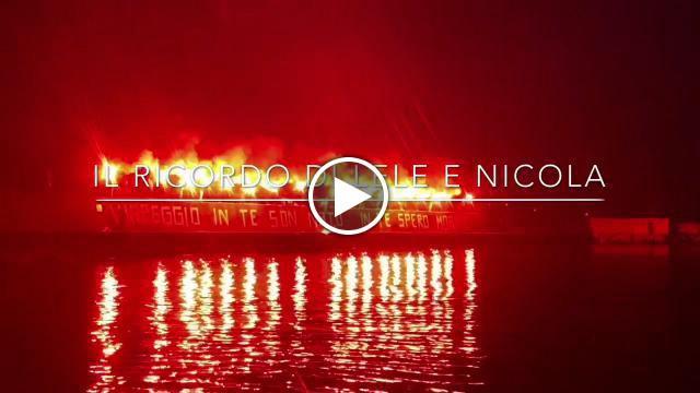 Gli Ultras del Viareggio ricordano Lele e Nicola sul Molo di Viareggio - Video 