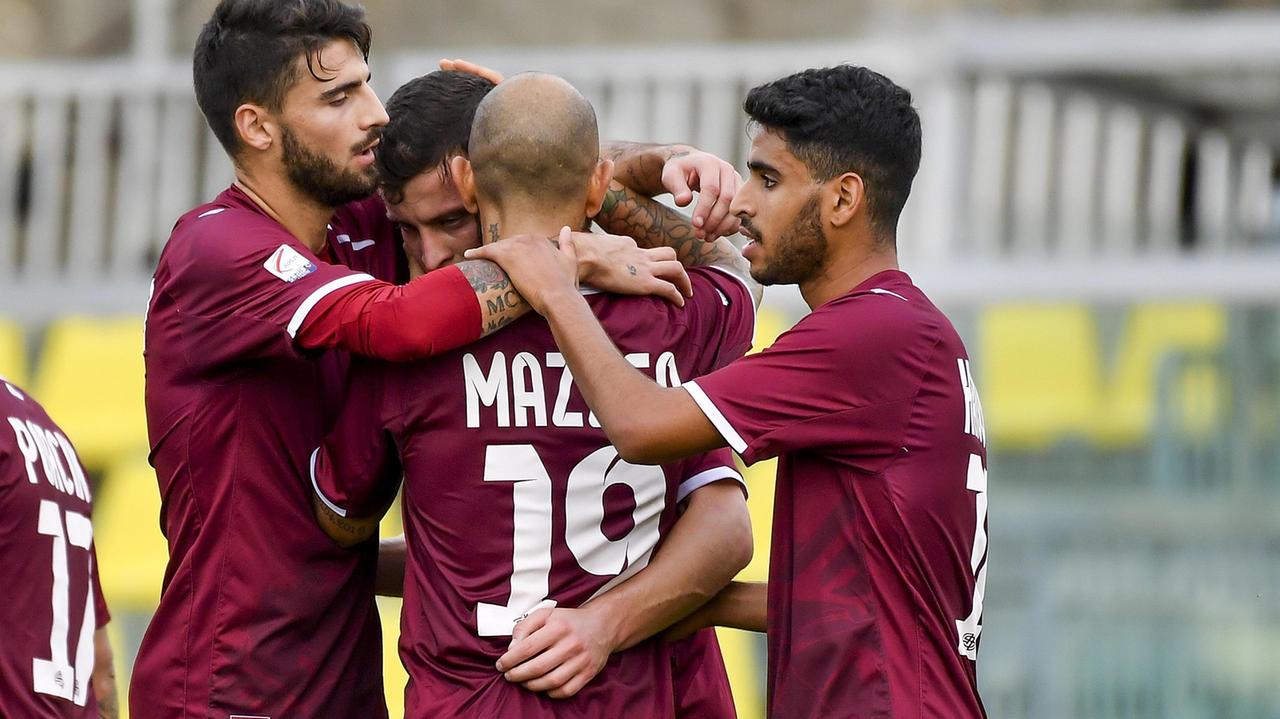 Cinque punti di penalizzazione al Livorno, ma meglio non poteva andare