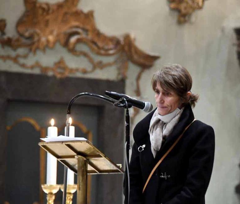 Folla all’addio a Enrico Ferri «Hai fatto grande la città» E in piazza c’è anche Renzi 