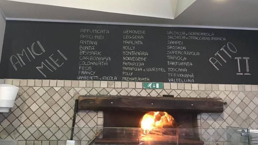 Effetto virus sul commercio ad Aulla, chiude il ristorante-pizzeria “Amici Miei”