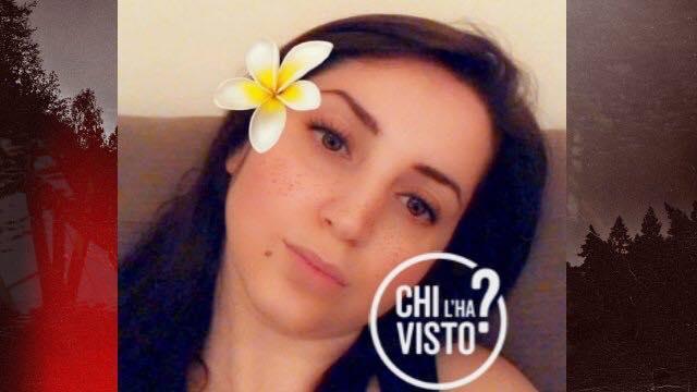 La donna arrestata in una foto di Chi l'ha visto?