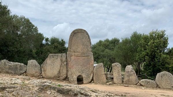 Antichi segni, la storia incisa: Tomba di Giganti Coddu Vecciu
