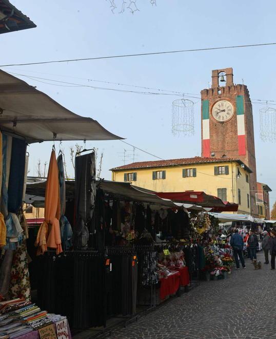 Mercato straordinario fino alle 17.30