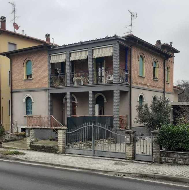 «Mio padre stava male: così lo hanno salvato Grazie dalla Germania»