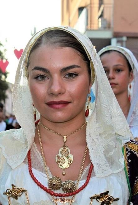 Ittiri Folk Festa in vetrina al Punto Prendas