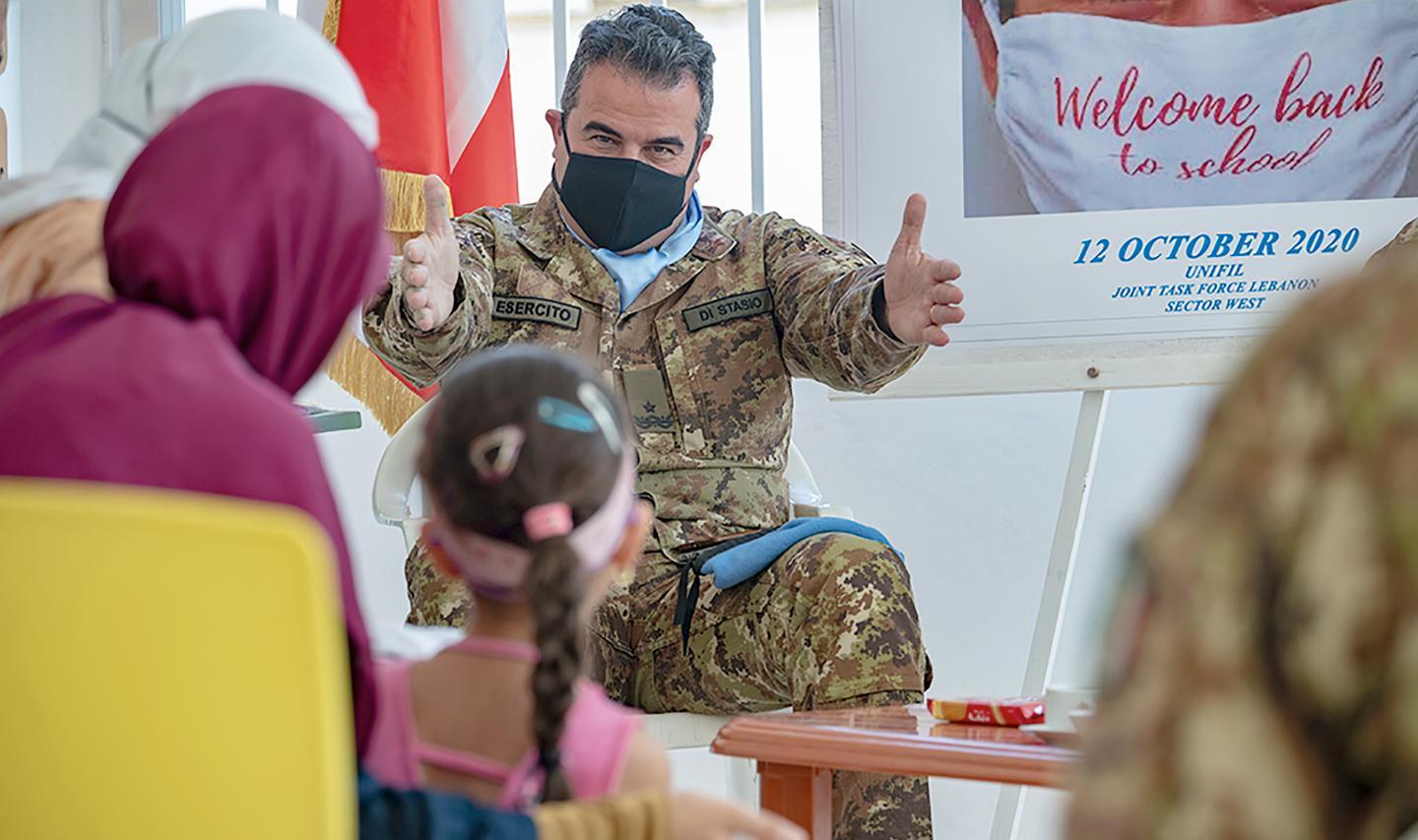 I Sassarini in trincea col fiato sospeso e un sogno: portare la pace 