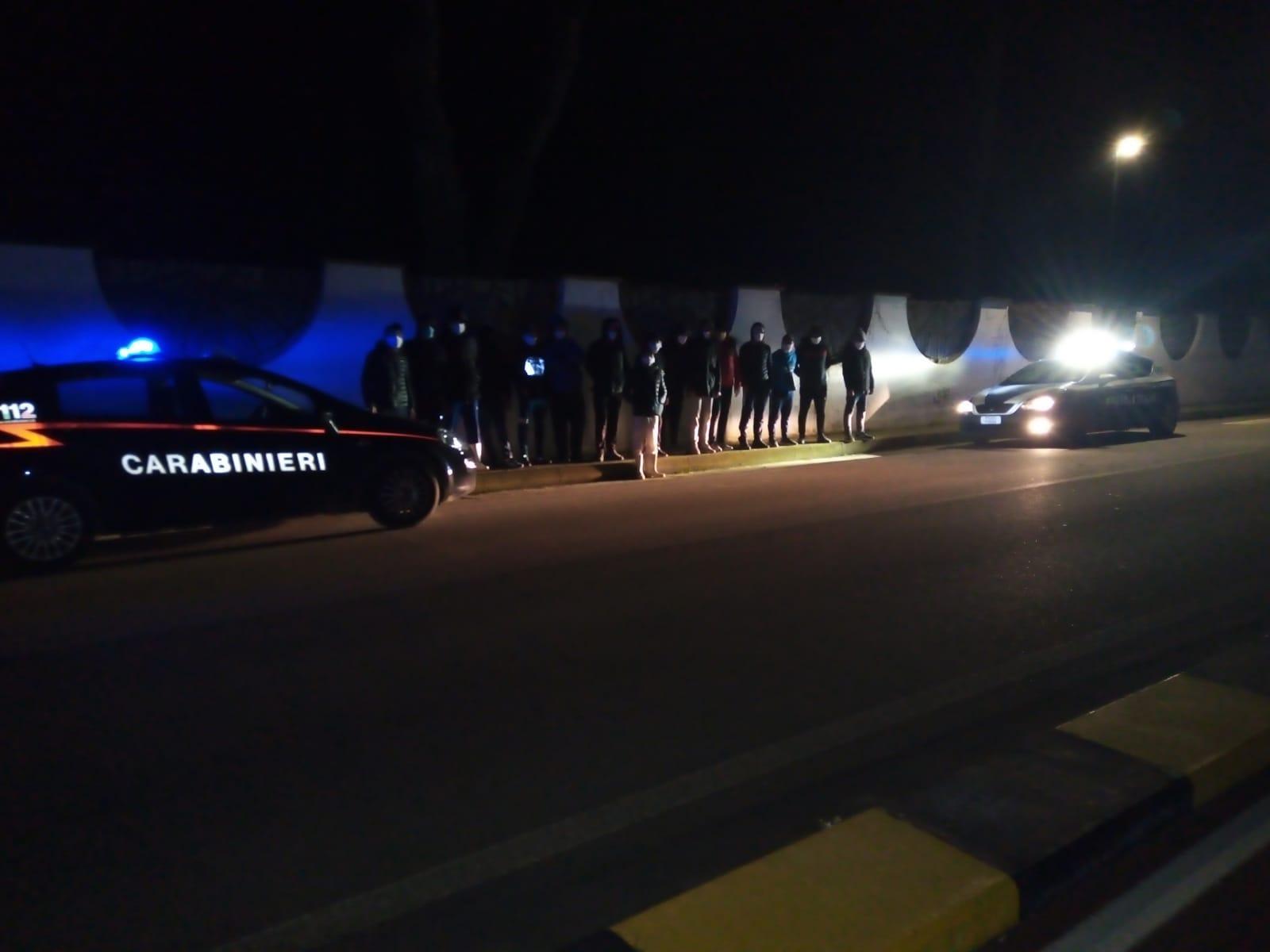Sedici migranti sbarcano a Porto Pino