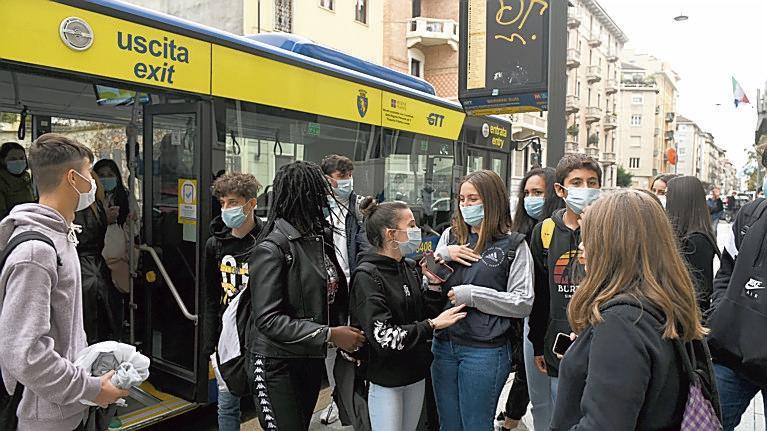Ferrara, scuola ai tempi del Covid: ingressi scaglionati e niente doppi turni 