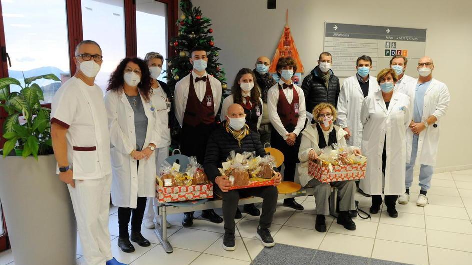 Dolci a chi combatte il virus