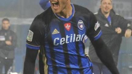 Il Pisa colpisce due volte, resta in dieci e viene raggiunto al 90’ dal Chievo