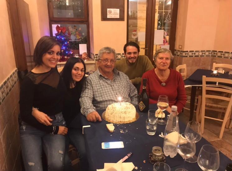 I sintomi, il coma e una rosa rossa per  la moglie: dopo 78 giorni Giuseppe ha sconfitto il virus 