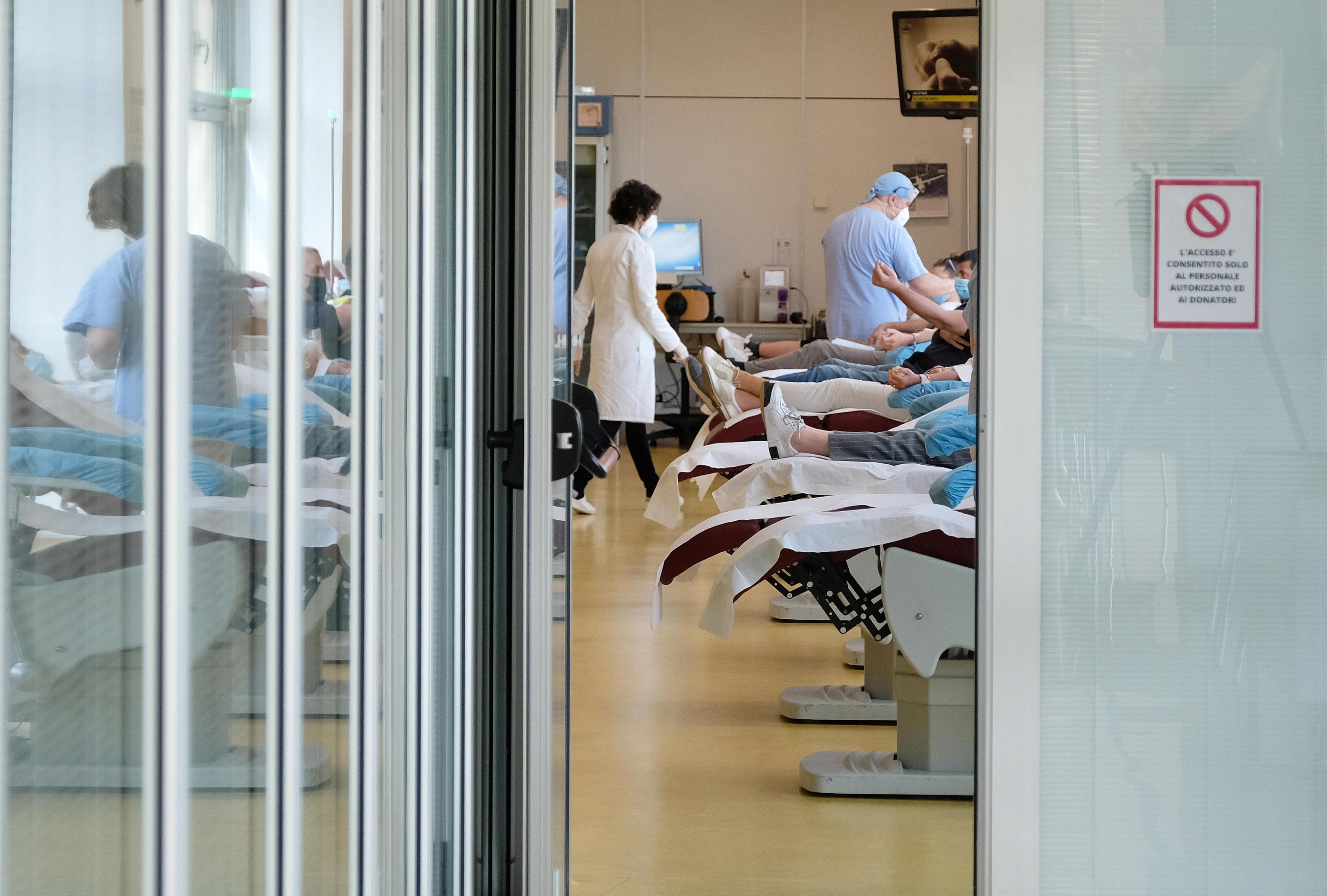 Covid, primo trattamento con plasma iperimmune eseguito in Sardegna