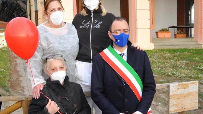 Falusi: dopo i giorni più bui il grande abbraccio della città