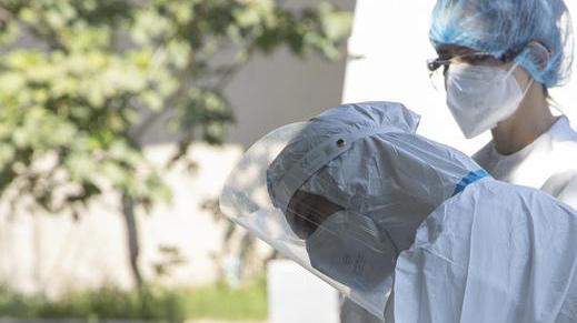 Venti nuovi positivi su 140 tamponi, l’isola si prepara allo screening totale