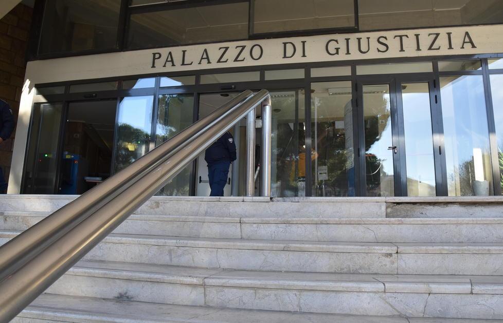 Immigrazione clandestina, cinque condanne 
