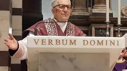 «In questi giorni difficili tanti auguri, più che mai»