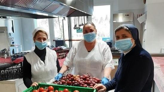 Vigilia e Natale al villaggio Caritas pranzo da asporto per 250 persone