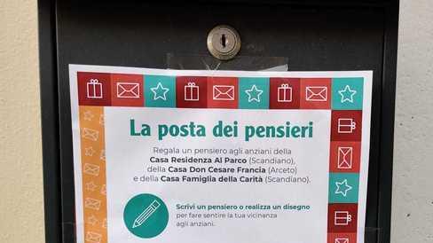 Pensieri e disegni per gli anziani nelle cassette della solidarietà