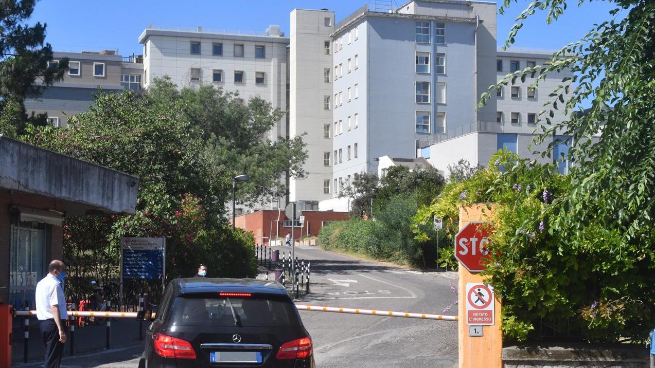 Medicina non riapre, malati in Pronto soccorso