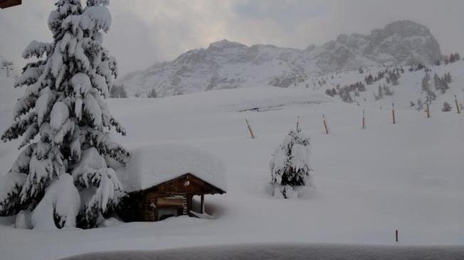 Maltempo in Italia, neve e forte vento in Sardegna 