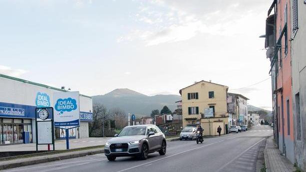 Pontetetto, residenti e negozianti contro il senso unico: «Avremo solo danni»