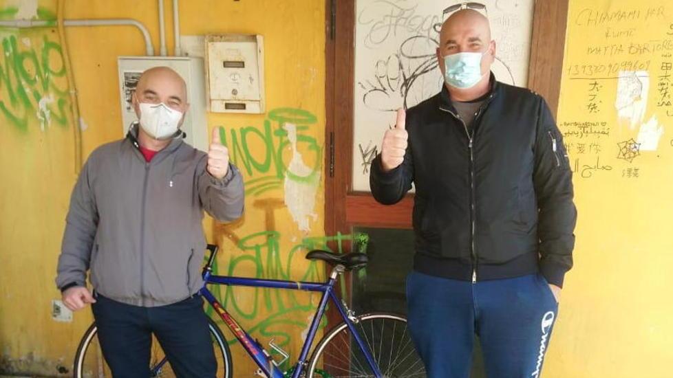 Ex consigliere comunale denuncia il furto della bici su Fb: «Che bel regalo ritrovarla»