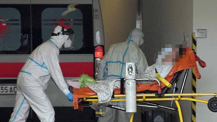 Covid, altri quattro morti in tre giorni Ma da stamani al via la vaccinazione
