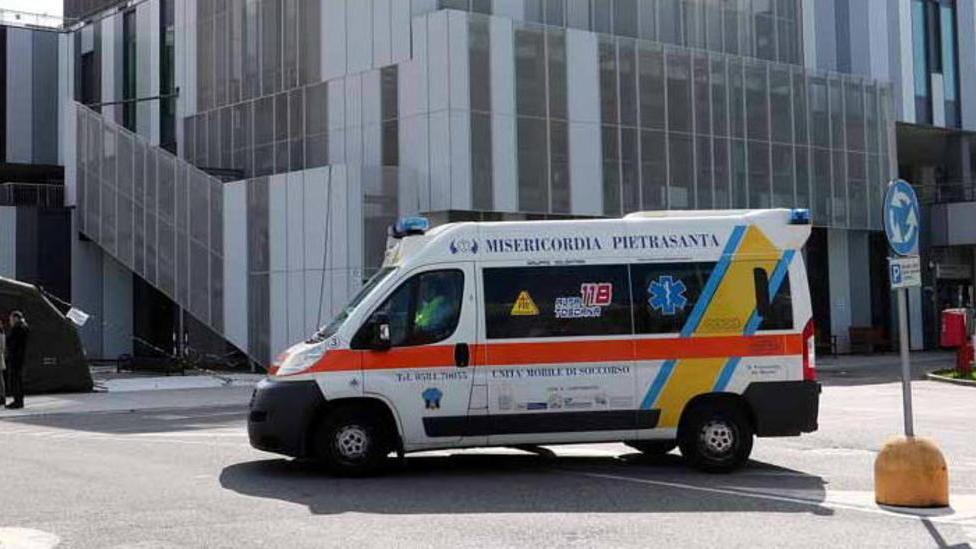 Disperato senza sua moglie, cerca di uccidersi con il fuoco