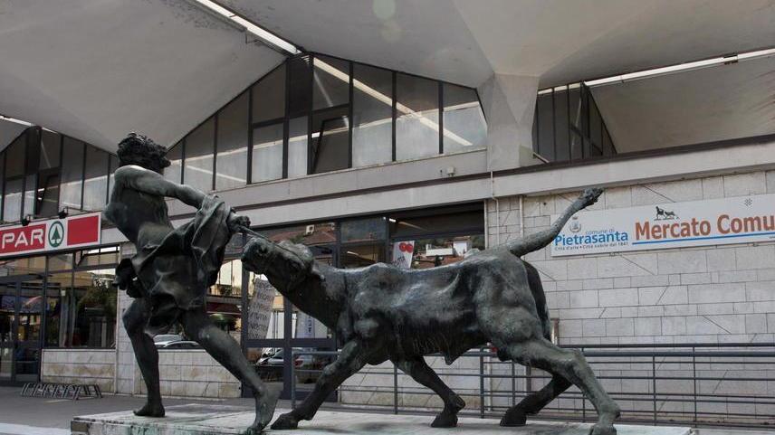 Via libera alla Fondazione che gestirà il Museo Mitoraj
