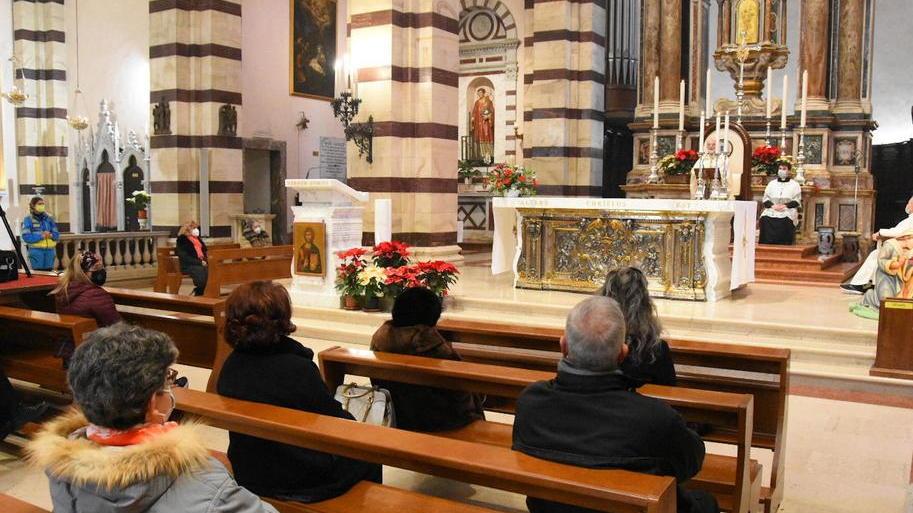 Il vescovo: «Questo Natale può diventare una grazia»