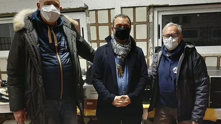 Cento computer per la scuola alle famiglie più bisognose