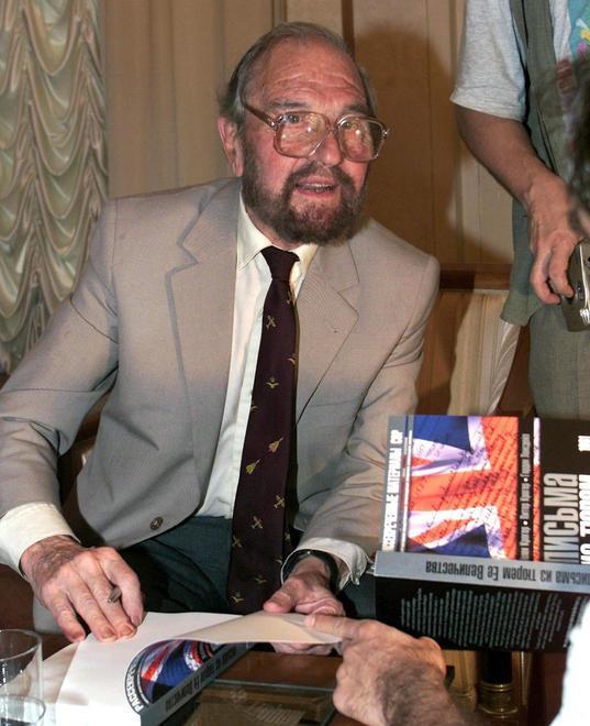Morto George Blake, la super spia che mise in crisi l’Occidente
